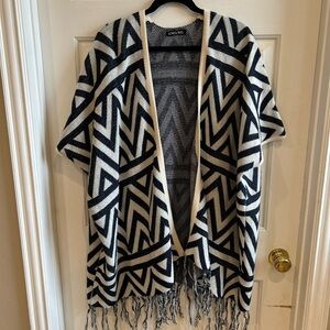 Black and White Geometric Fringe Shawl
